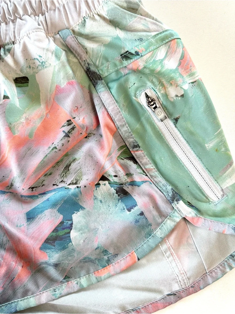 lululemon athletica two feeling medium